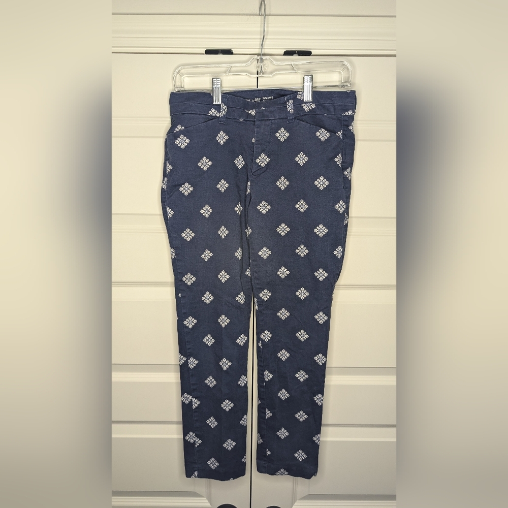 Khakis by GAP Slim City Womens 2 Regular Blue Print White Geo Floral Pants